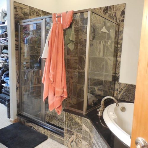 Glass stand-up shower